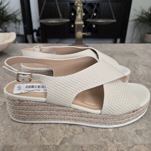 Alex Marie Milo Leather Wedge Slingback Platform Wedge Sandals.   Size 9